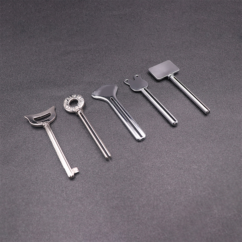 Metal Toothpaste Dispenser Facial Cleanser Toothpaste Tube Squeezer Key Shape Cosmetics Tube Squeezer Metal Toothpaste Dispenser Facial Cleanser Toothpaste Tube Squeezer Key Shape Cosmetics Tube Squeezer