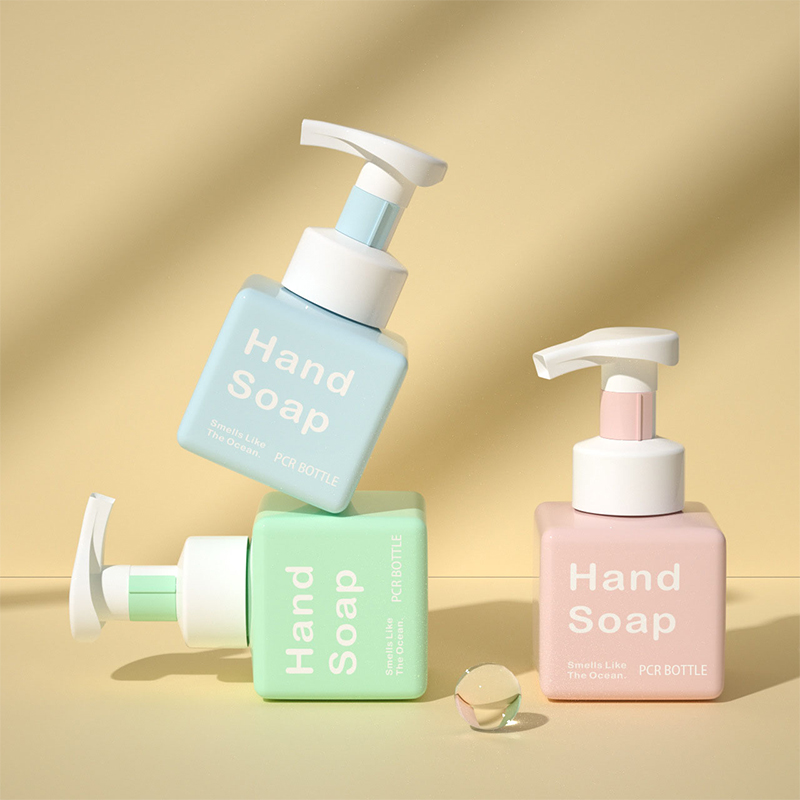 Refillable PCR 250ml Square Facial Cleanser Soap Dispenser Plastic Hand Soap Body Hugasan Bote na may Foam Pump Refillable PCR 250ml Square Facial Cleanser Soap Dispenser Plastic Hand Soap Body Hugasan Bote na may Foam Pump