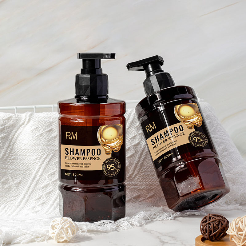 500ml Pet Plastic Petal Pump bote na may Screw Pump High Value Hotel Shampoo Bottle Para sa Personal na Pag -aalaga ng Pag -aalaga