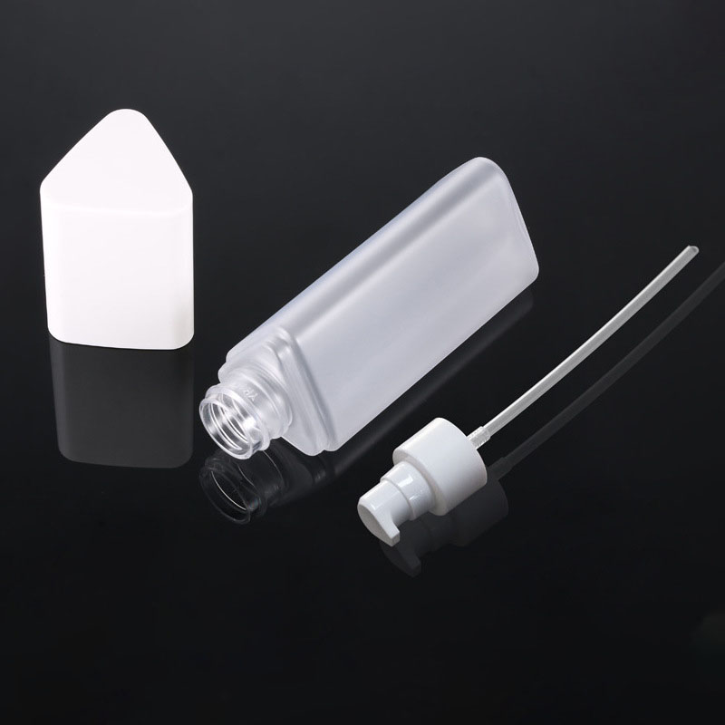 Mapagkakatiwalaang plastik 30ml 50ml 80ml tatsulok shampoo shower gel container hair conditioner lotion pump bote para sa facial cleaner Mapagkakatiwalaang plastik 30ml 50ml 80ml tatsulok shampoo shower gel container hair conditioner lotion pump bote para sa facial cleaner